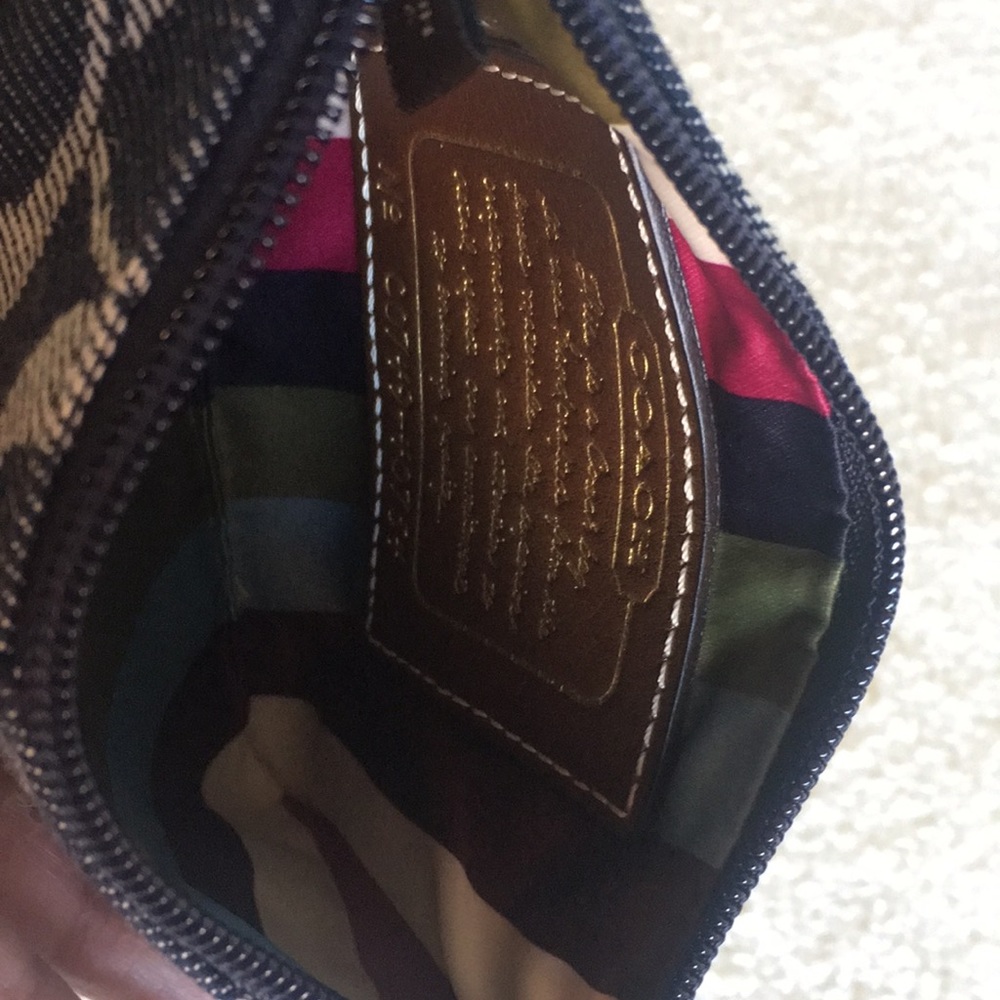 Coach Poppy jeans and leather small bag - Picture 5 of 7
